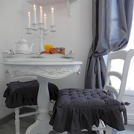 La Cordonnerie De Bed & Breakfast Réau