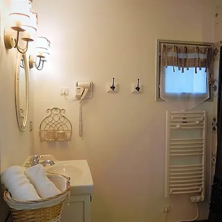 La Cordonnerie De Bed & Breakfast