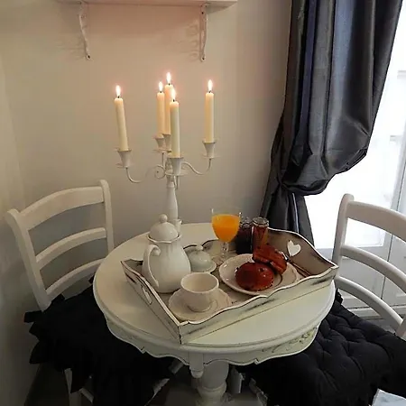 La Cordonnerie De 3* Réau