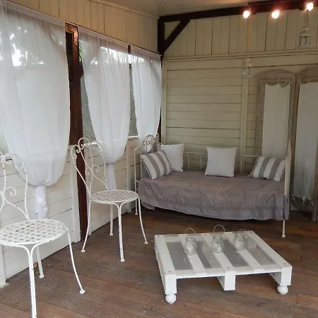 La Cordonnerie De 3* Réau