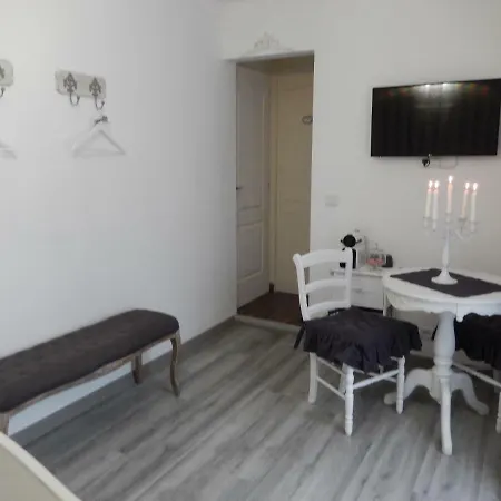 Bed & Breakfast La Cordonnerie De Réau