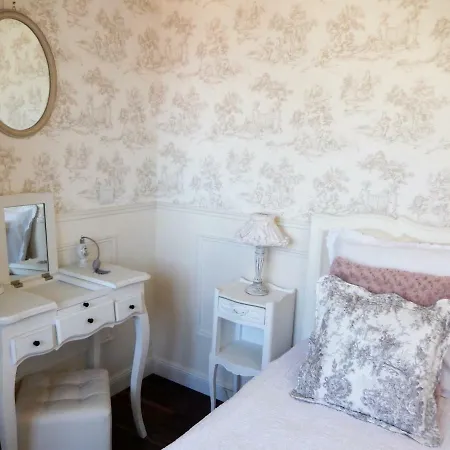 La Cordonnerie De 3* Réau